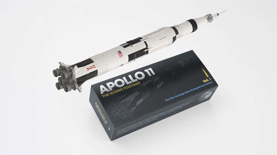 Flip book Apollo 11 by Flipboku with Augmented Reality. Space Gift with original NASA footage.