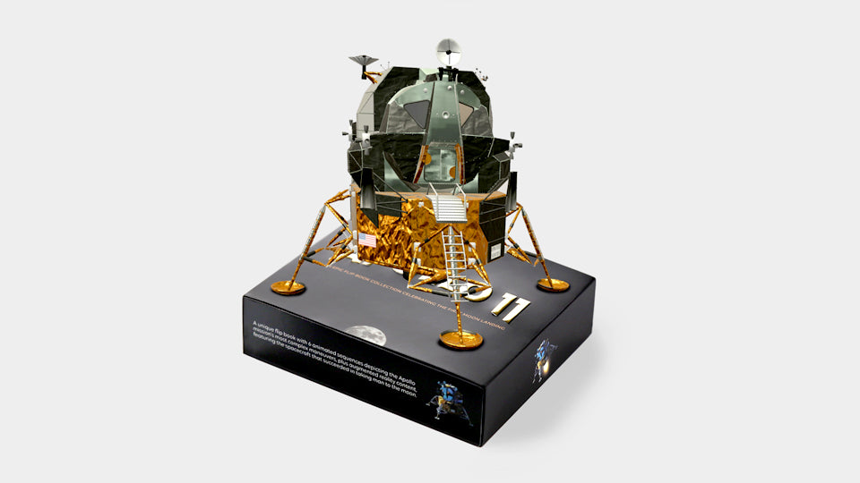APOLLO 11 COLLECTION - a great gift for space enthusiasts including a double flip book edition with real NASA footage and AR content to discover the mission’s spacecraft. Comes with a set of 70 neatly designed Commemorative Cards.