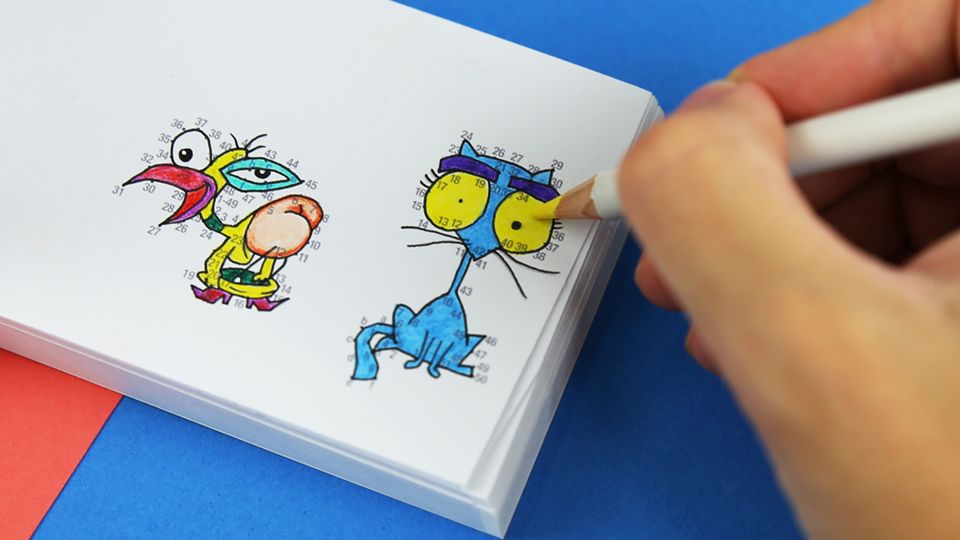 DOTS &amp; LINES, dot-to-dot puzzle flip book by Flipboku. Activity book for adults and children.