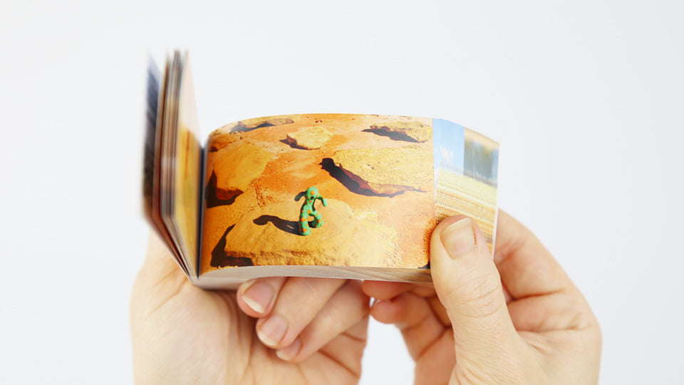 MUEDRA – Flip book based on the stop motion animation short film Muedra by animator Cesar Linga, nominated for Best Animated Short Film at the Spanish Academy Awards, The Goya 2020.